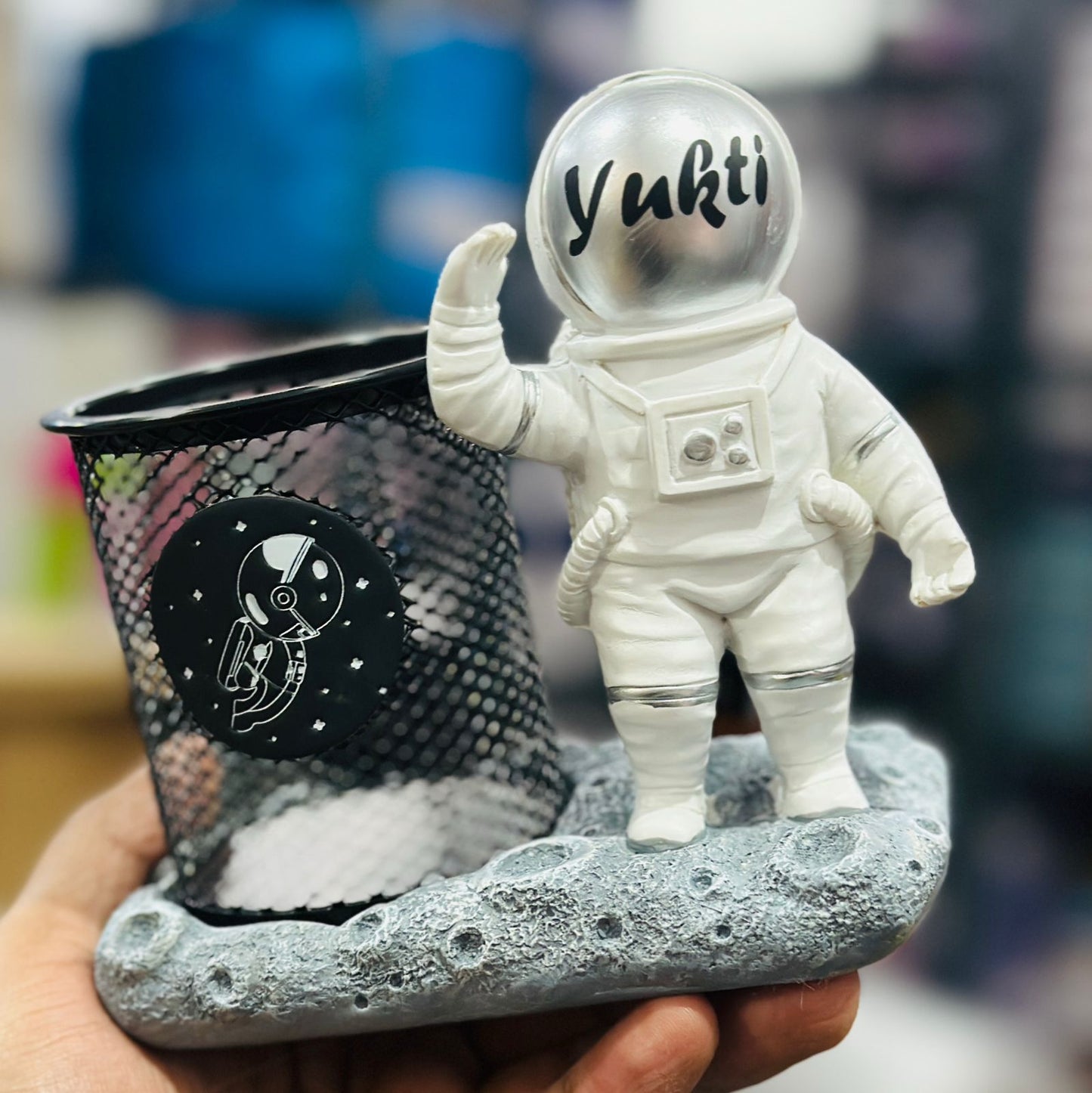 Character Pen Stand