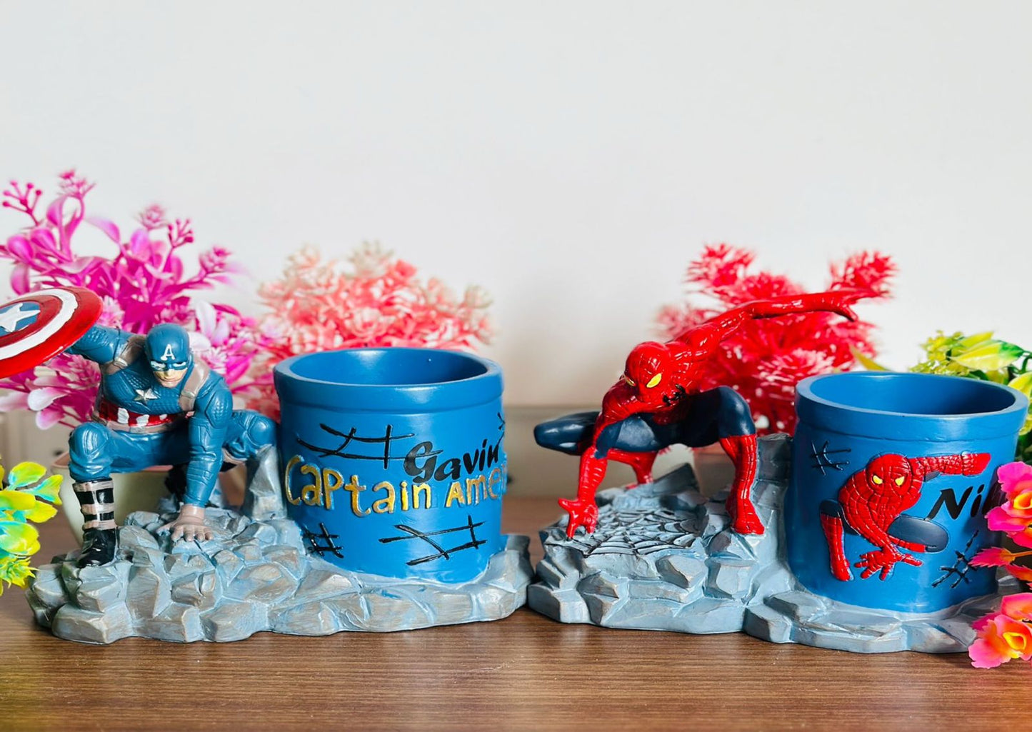 Character Pen Stand