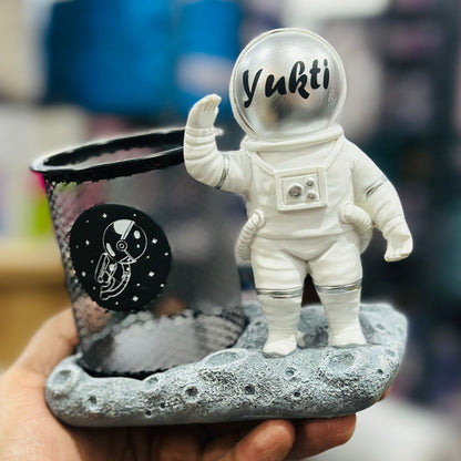 Character Pen Stand